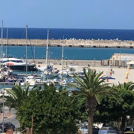 Erieta Sea View Apartment50m From The Rethymno